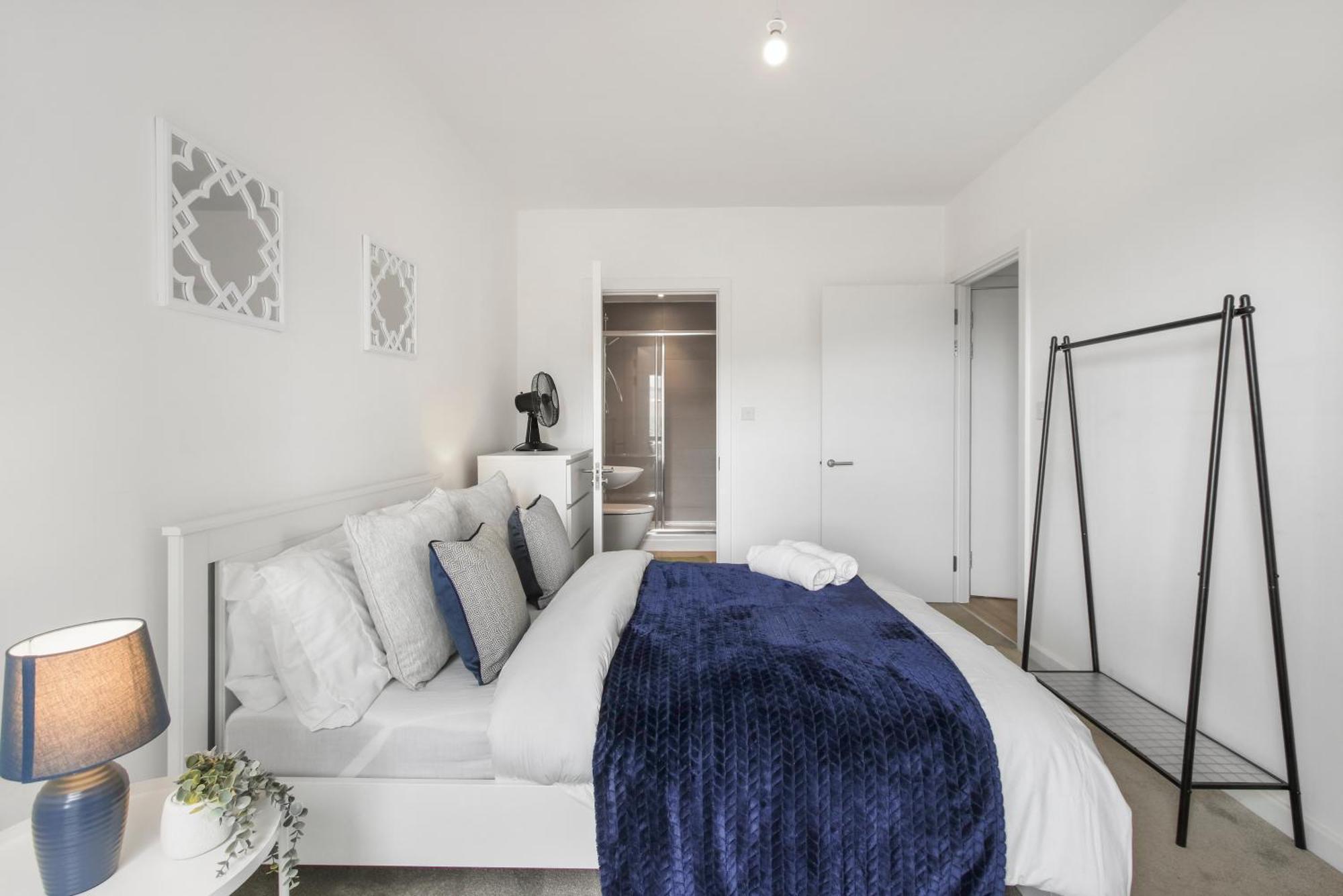 Centrally Located - Modern - 2Bed - 2Bath Apartment Londres Extérieur photo