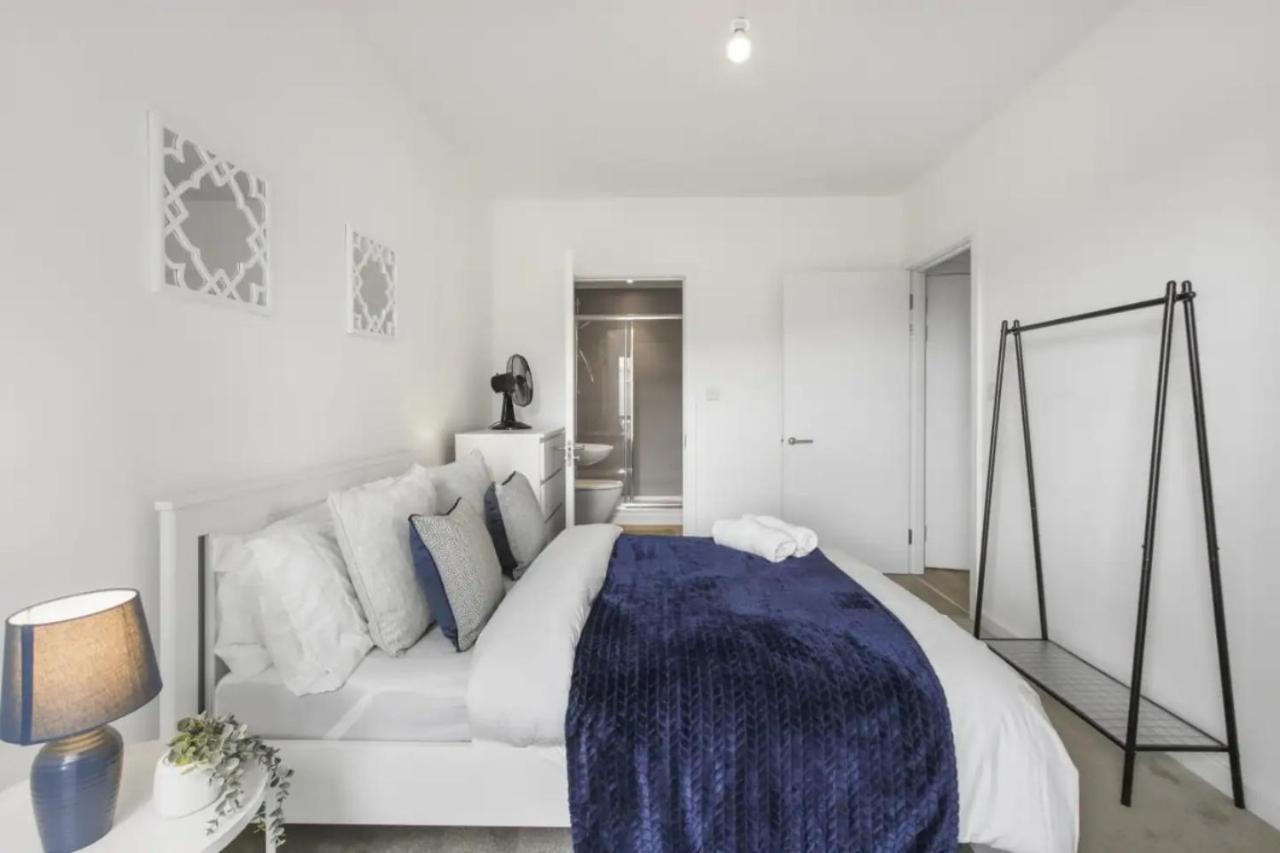 Centrally Located - Modern - 2Bed - 2Bath Apartment Londres Extérieur photo