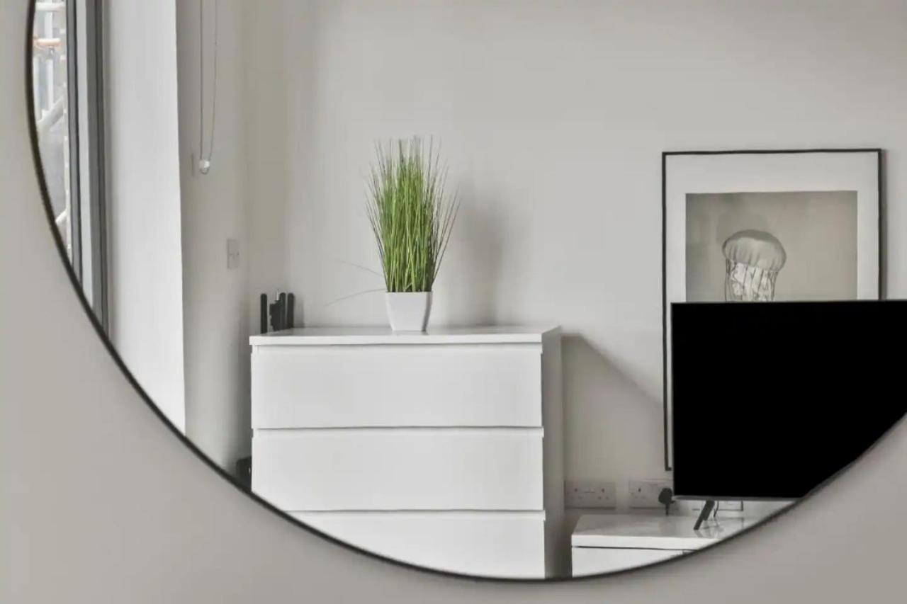 Centrally Located - Modern - 2Bed - 2Bath Apartment Londres Extérieur photo