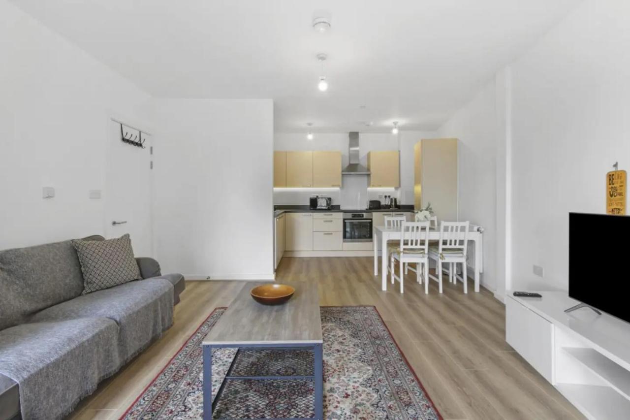 Centrally Located - Modern - 2Bed - 2Bath Apartment Londres Extérieur photo
