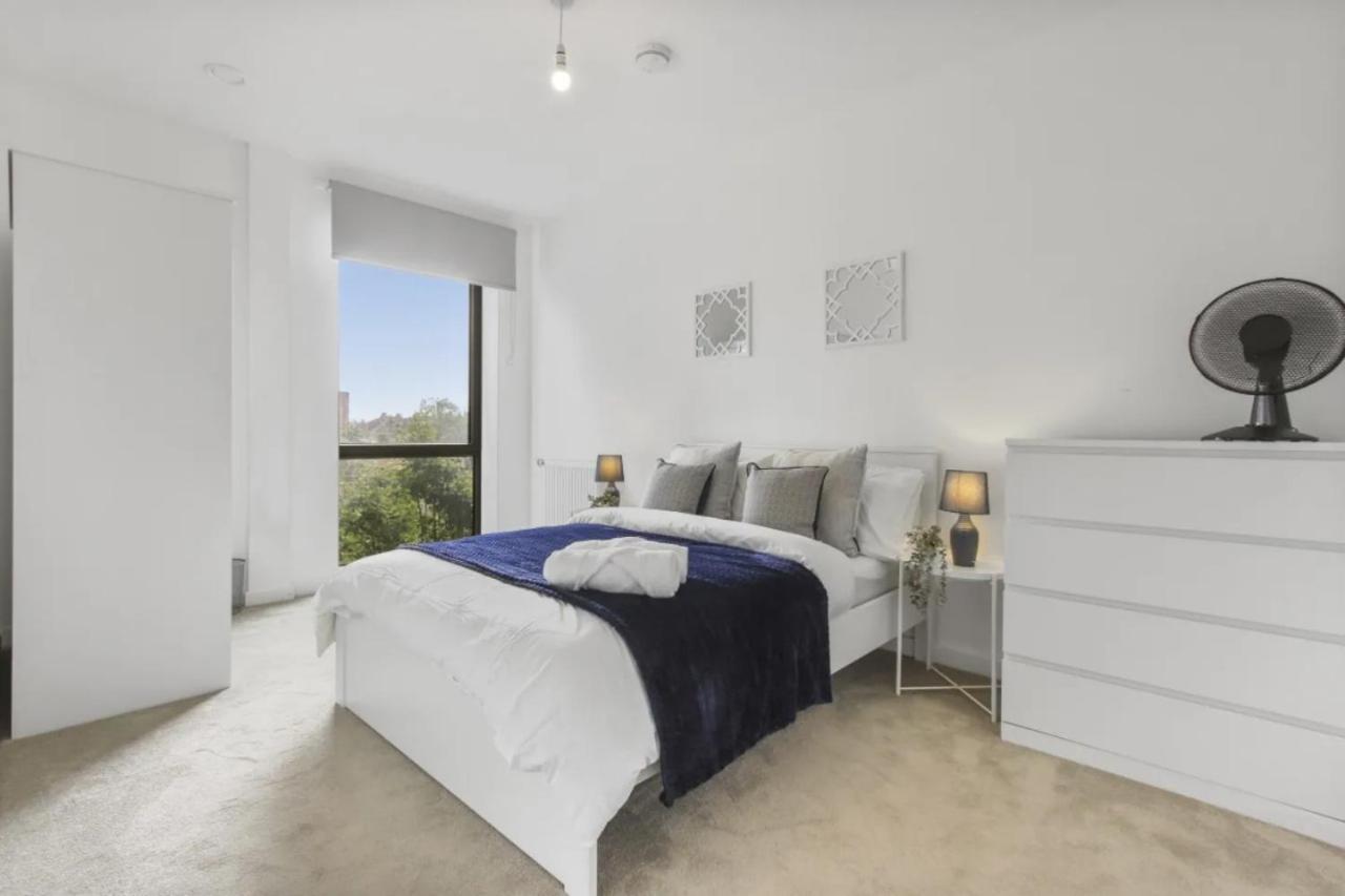 Centrally Located - Modern - 2Bed - 2Bath Apartment Londres Extérieur photo